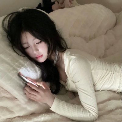 白桦林中的哨所